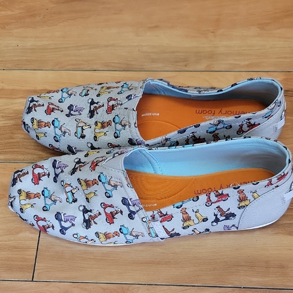 Bobs Sketchers Size 8.5 "For Dogs" Pup Patrol Dogs On Scooters Slip On Gray Shoe - Picture 3 of 8